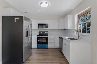 14717 Sunset St in Clearwater, FL - Building Photo - Building Photo