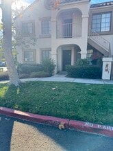 13095 Wimberly Sq, Unit 105 in San Diego, CA - Foto de edificio - Building Photo