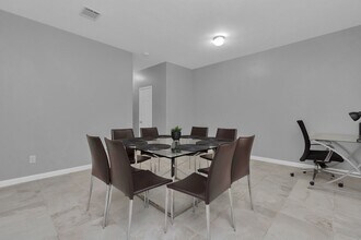 5822 Santa Bernadetta in Houston, TX - Building Photo - Building Photo