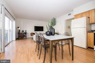 1030 N 2nd St in Philadelphia, PA - Building Photo - Building Photo