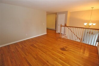 35 Wilkey Ave in Portsmouth, RI - Building Photo - Building Photo