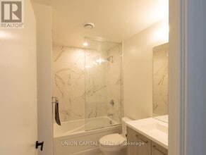 28 Interchange Wy in Vaughan, ON - Building Photo - Building Photo