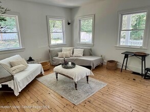 5153 NY-9G in Germantown, NY - Building Photo - Building Photo