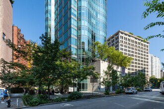 Astor Place in New York, NY - Foto de edificio - Building Photo