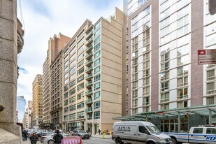 143 W 30th St in New York, NY - Building Photo
