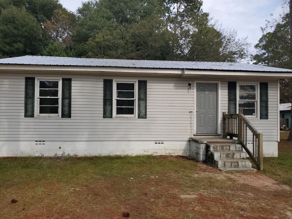 108 Celia Dr in East Dublin, GA - Building Photo