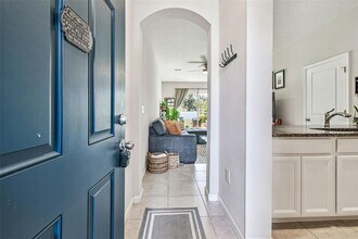 2123 Laceflower Dr in Brandon, FL - Building Photo - Building Photo