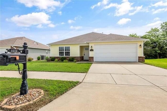 property at 1214 S Gentle Valley Dr