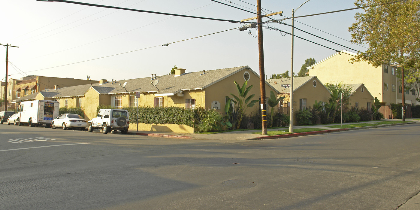 Hollywood Off-Vine Apartments in Los Angeles, CA - Foto de edificio