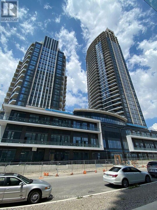 65-165 Watergarden Dr in Mississauga, ON - Building Photo