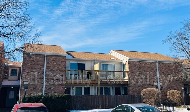 property at 1930 Kenilworth Cir