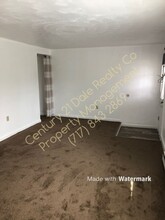 3086 Staunton Ave-Unit -Apt D in Dover, PA - Building Photo - Building Photo