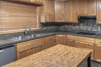 1937 S Fulton Ave in Tulsa, OK - Building Photo - Building Photo