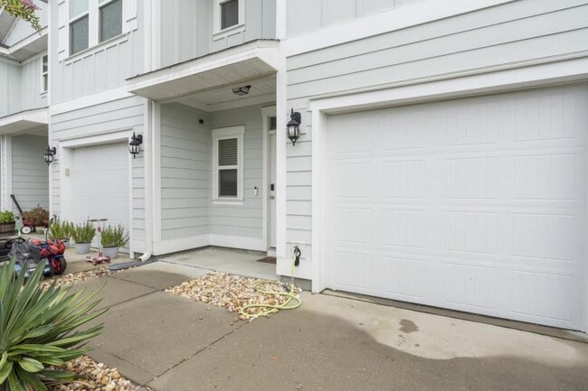 property at 7522 Shadow Lake Dr