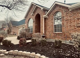 836 Mulrany Dr in Coppell, TX - Building Photo
