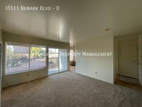 35511 Newark Blvd in Newark, CA - Building Photo - Building Photo