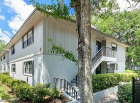 19 Alcira Ct, Unit 19 in St. Augustine, FL - Building Photo