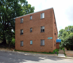 5821 Field Pl NE in Washington, DC - Building Photo - Building Photo