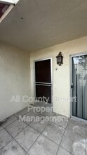 550 El Cielo Rd, Unit Unit 12 in Palm Springs, CA - Foto de edificio - Building Photo