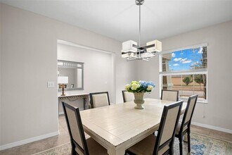 6708 Hazelnut Spice Dr in Sun City Center, FL - Building Photo - Building Photo