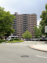 Riverside Towers in Medford, MA - Building Photo - Building Photo