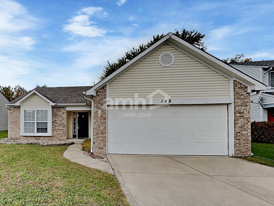 148 Westridge Blvd in Greenwood, IN - Foto de edificio