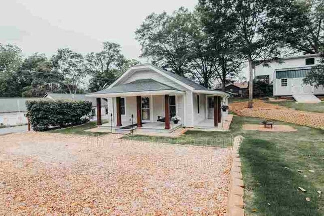 529 Jackson St in Buford, GA - Building Photo - Building Photo