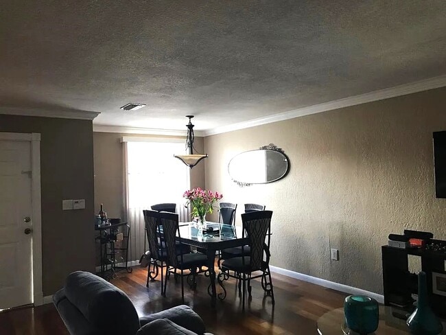 336 NW 114th Ave, Unit 102 in Miami, FL - Building Photo - Building Photo