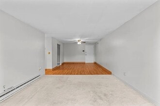 1321 Worcester Rd in Framingham, MA - Building Photo - Building Photo