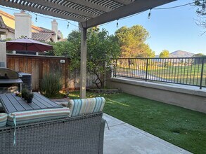 2300 Greenbriar Dr in Chula Vista, CA - Building Photo - Building Photo