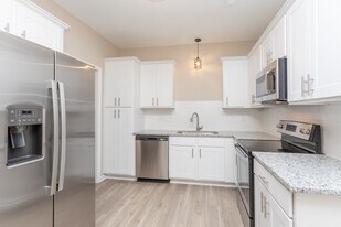 Kingsley Park Townhomes in Fayetteville, NC - Building Photo