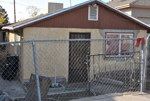 6389 Salas Ln in El Paso, TX - Building Photo