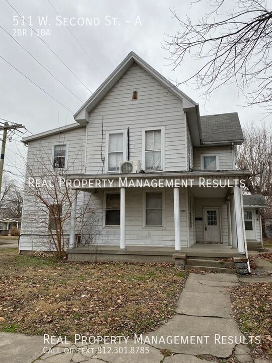 511 W 2nd St in Mount Vernon, IN - Building Photo