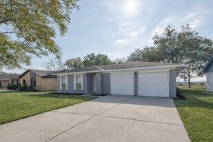 3120 Royal St in Baytown, TX - Building Photo