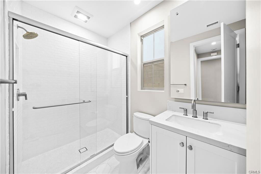 130 Mossvine in Irvine, CA - Building Photo