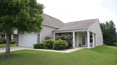 616 Collington Dr in Mebane, NC - Building Photo - Building Photo