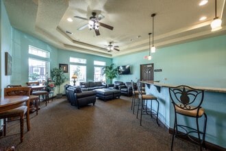 VICTORIA GARDENS APARTMENTS in Port Orange, FL - Building Photo - Interior Photo