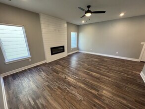 107 S Shay Rd in Andover, KS - Building Photo - Building Photo