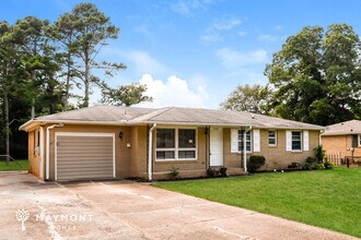7708 Saxon Dr SW in Huntsville, AL - Building Photo - Building Photo