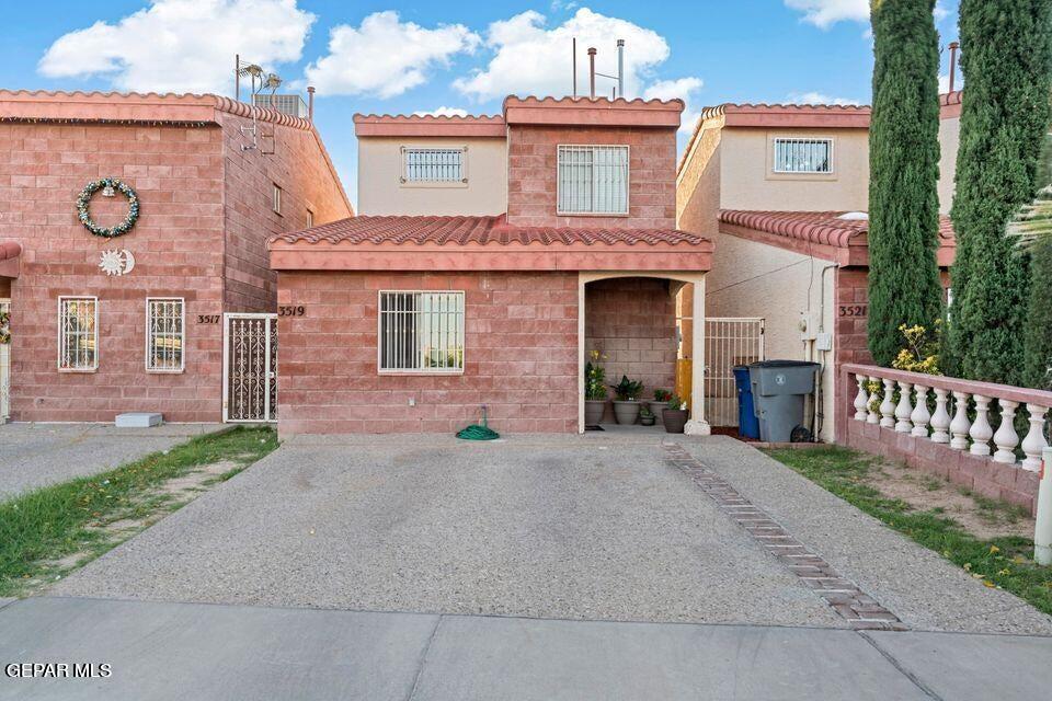 3519 Oasis Dr in El Paso, TX - Building Photo