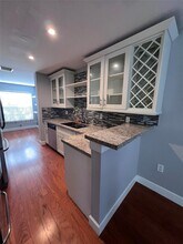 17097 NW 23rd St in Pembroke Pines, FL - Foto de edificio - Building Photo