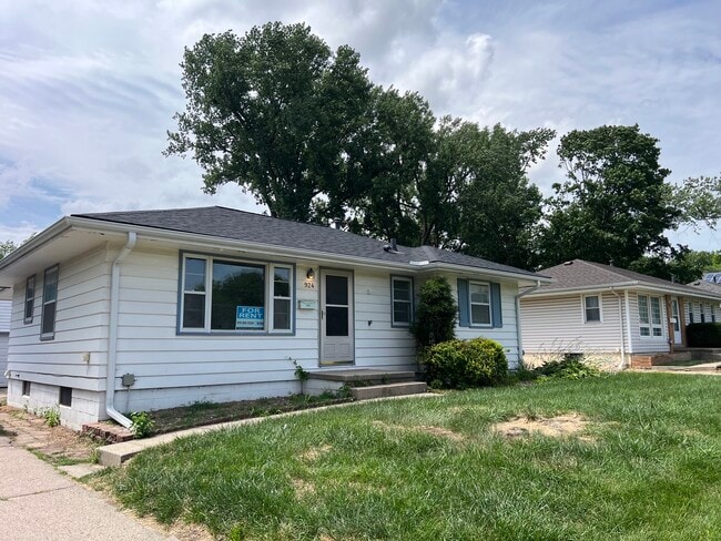 property at 924 19th St