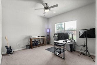 15202 Cavalier Canyon Dr in Lakeway, TX - Building Photo - Building Photo