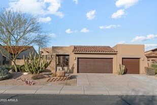 8096 E Windwood Ln in Scottsdale, AZ - Building Photo