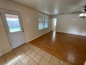 1333 Cherokee Rose Ln in Burleson, TX - Building Photo - Building Photo