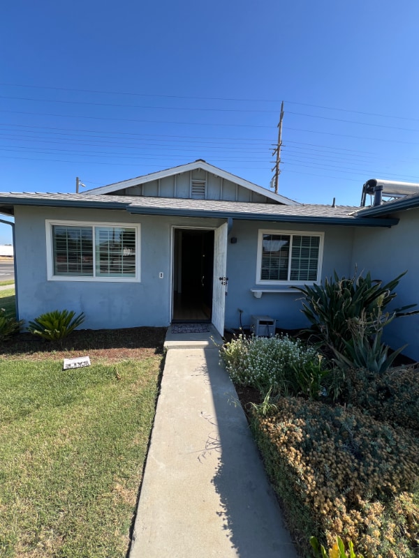 1944 Idlewood Cir in Hanford, CA - Building Photo - Building Photo