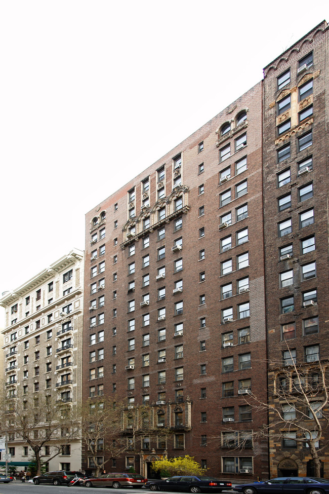 Richmond Apartments in New York, NY - Building Photo - Building Photo