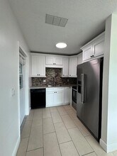 110 N Las Olas Dr in Jensen Beach, FL - Building Photo - Building Photo