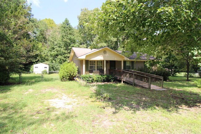 4385 Red Lane Rd in Dalzell, SC - Building Photo - Building Photo