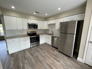 6518 Cocos Dr in Orlando, FL - Building Photo - Building Photo